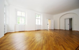 Apartment for rent, 4+1 - 3 bedrooms, 180m<sup>2</sup>
