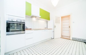 Apartment for rent, 4+1 - 3 bedrooms, 161m<sup>2</sup>