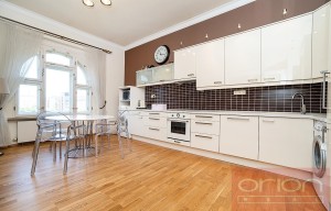 Apartment for rent, 4+1 - 3 bedrooms, 150m<sup>2</sup>