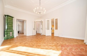 Apartment for rent, 5 bedrooms +, 250m<sup>2</sup>