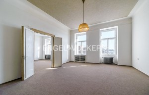 Apartment for rent, 3+1 - 2 bedrooms, 136m<sup>2</sup>