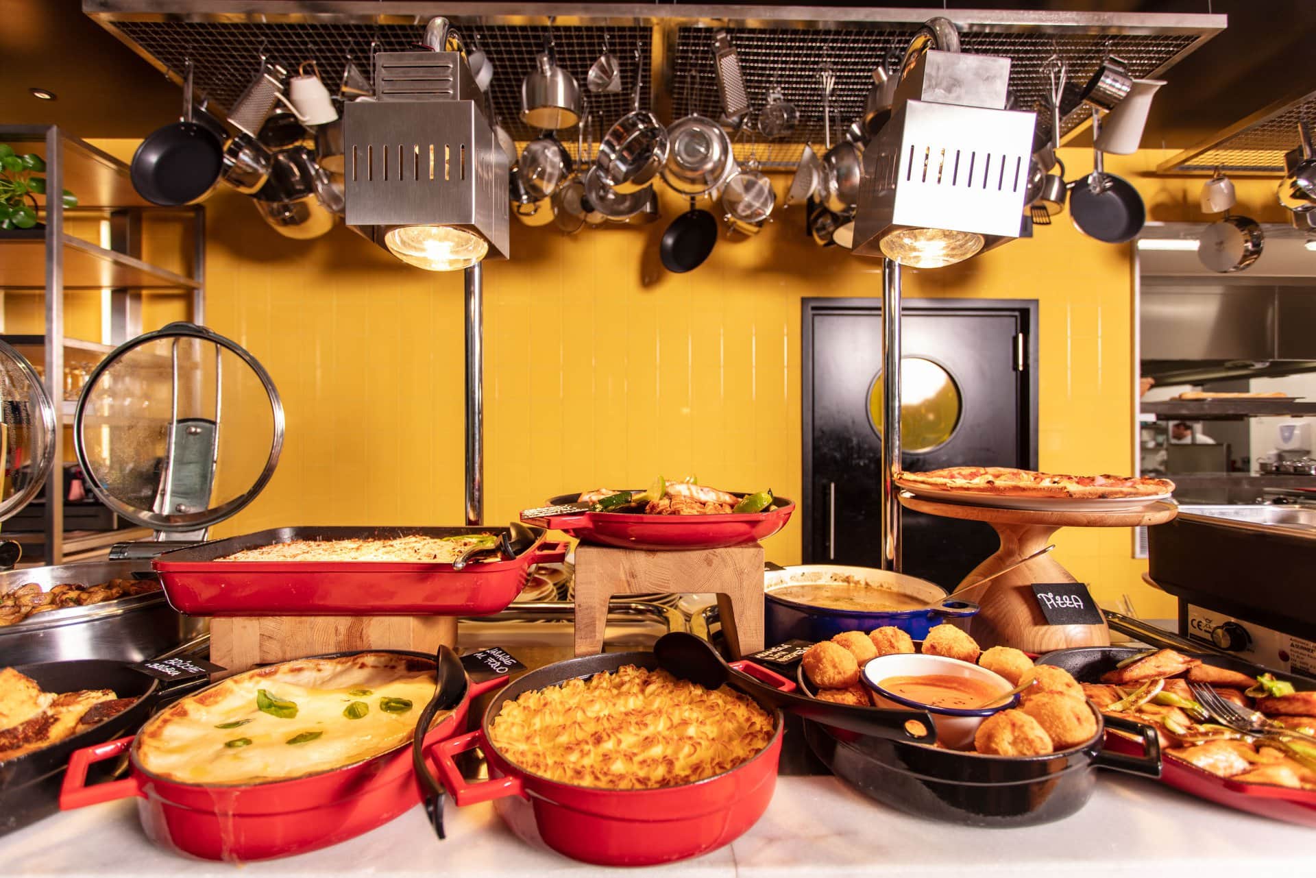Vintage arcade games and pizza: a new kid-friendly brunch for Prague ...