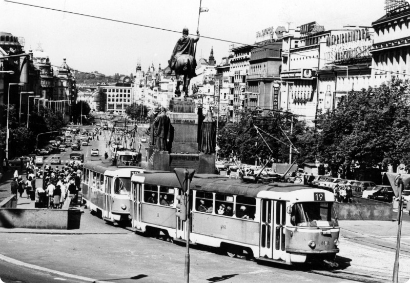 tram wenceslas square