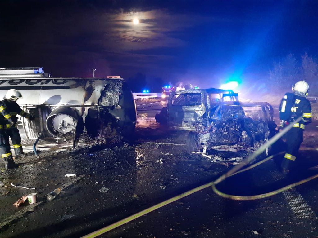 via Facebook / HZS Středočeského kraje