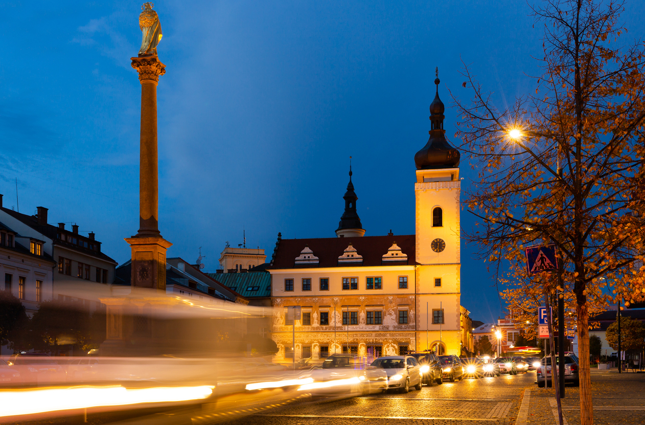 Old Town Hall and Marian Column in Mlada Boleslav via iStock.com / JackF