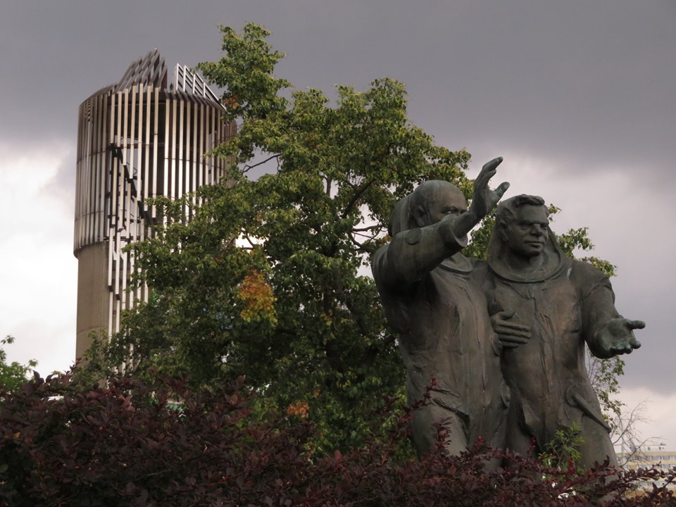 Cosmonauts by Jan Bartoš.