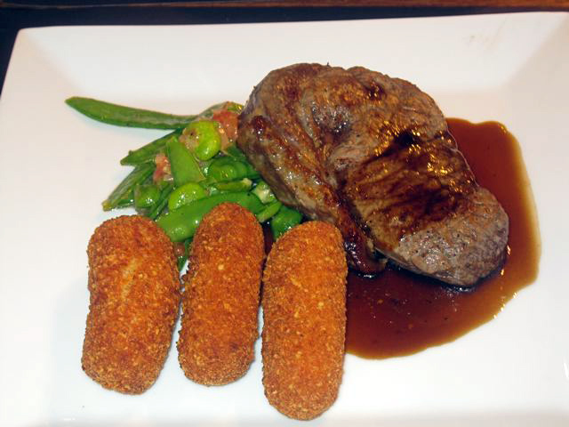 https://www.expats.cz/resources/na-kopci-steak-675.jpg